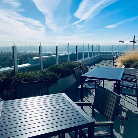 360º Rooftop Patio Views. Your-Home-Away-From-Home Норт-Ванкувер Екстер'єр фото